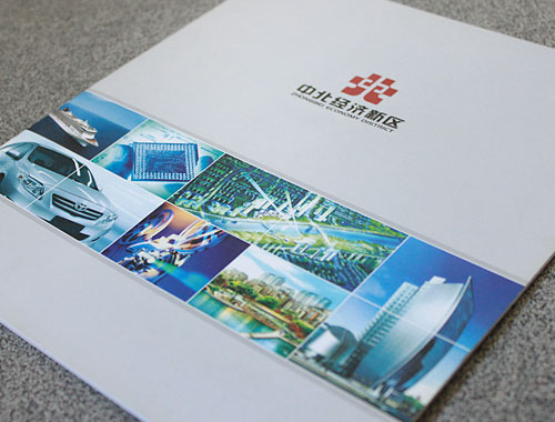 ������������   �б������ֲ�